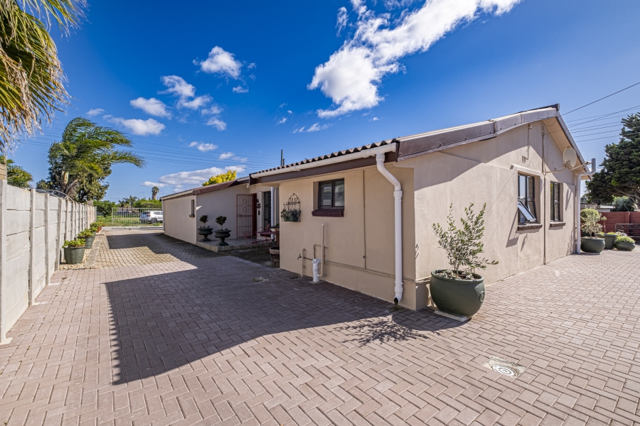 4 Bedroom Property for Sale in Manor Heights Eastern Cape